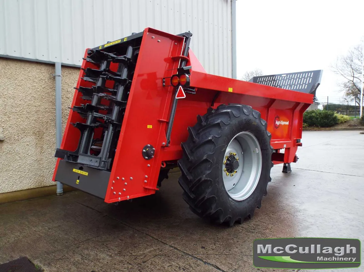 New Agri-Spread 9000 Rear Discharge Muck Spreader - Image 3