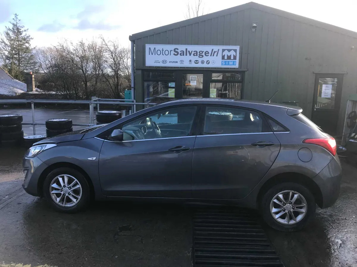 i30 Hyundai 2015