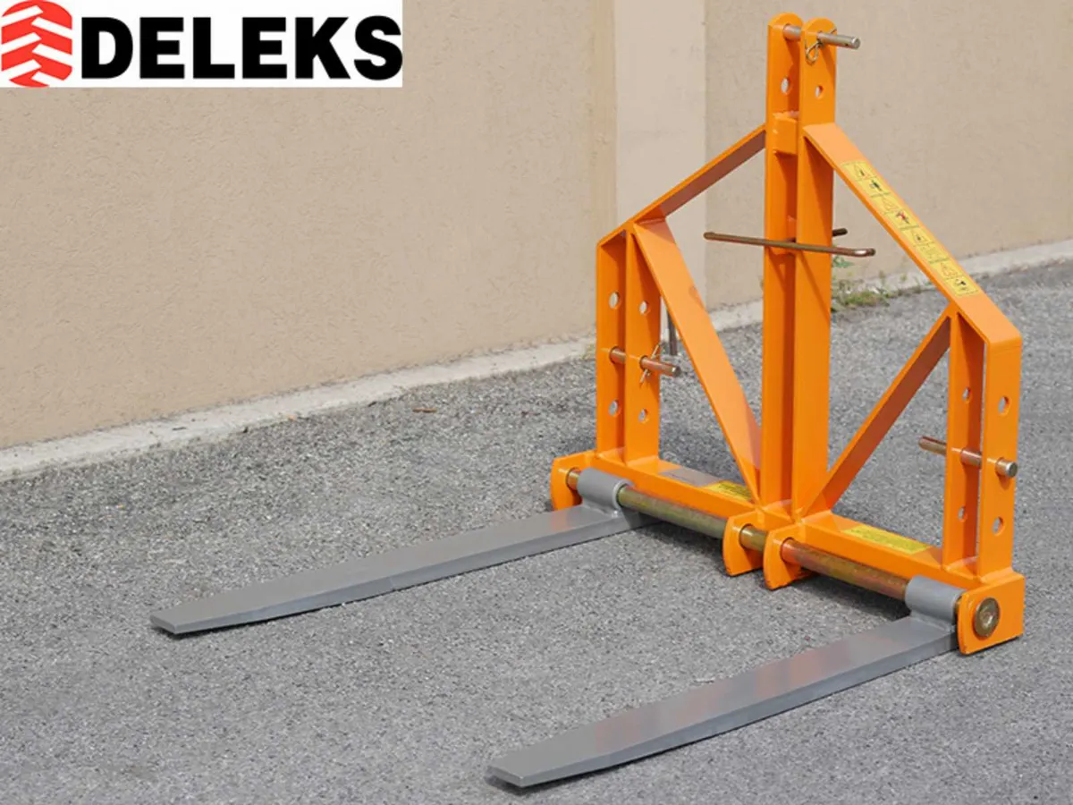 Deleks D700 Pallet Forks for tractors - Image 1