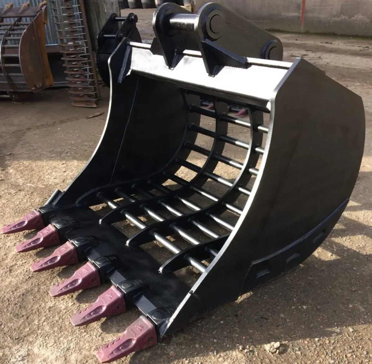20 ton riddle buckets in stock