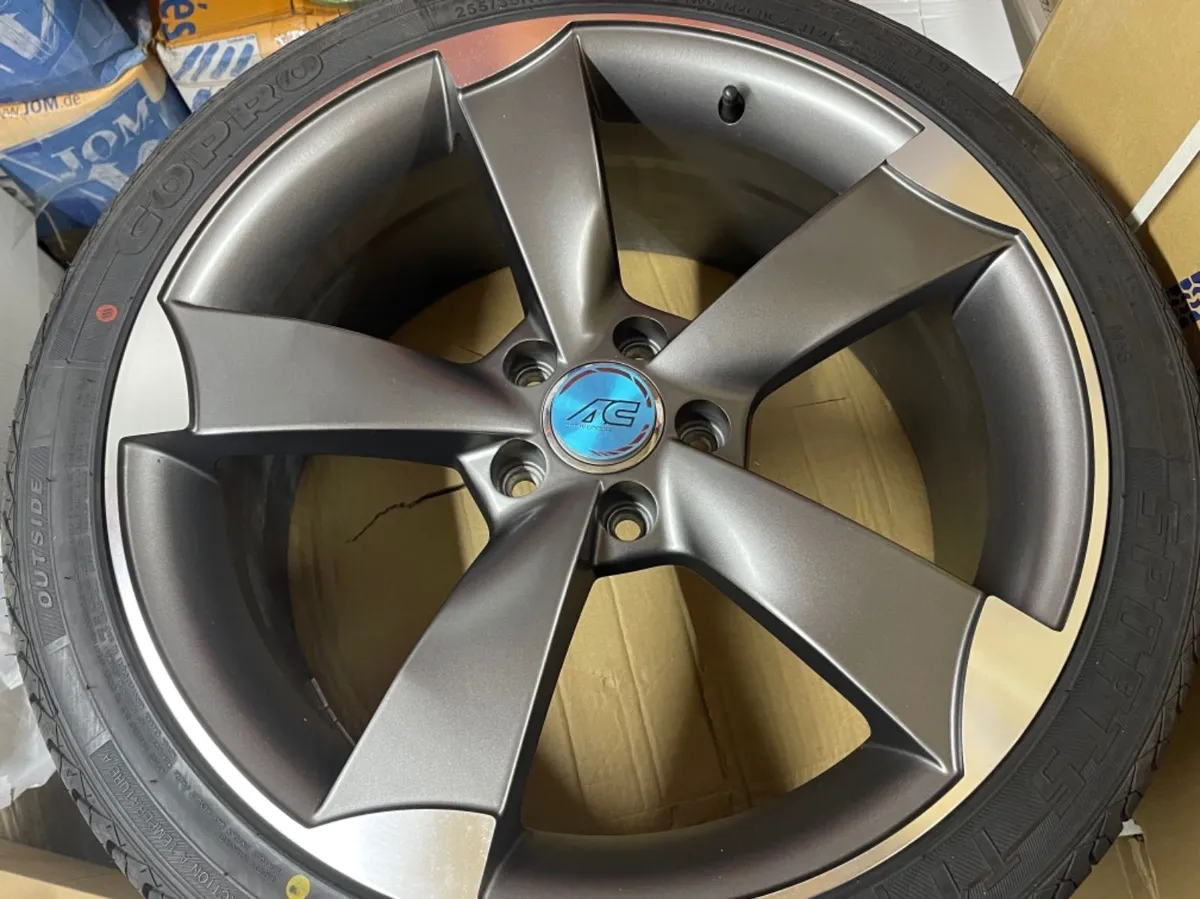 19” grey ttrs concave & Tyres 5x112