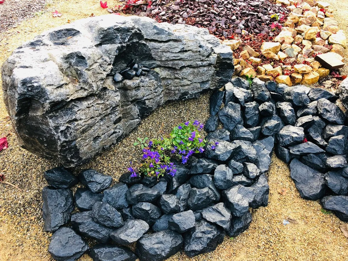Plum slate stone rocks pebbles cobbles boulders - Image 4