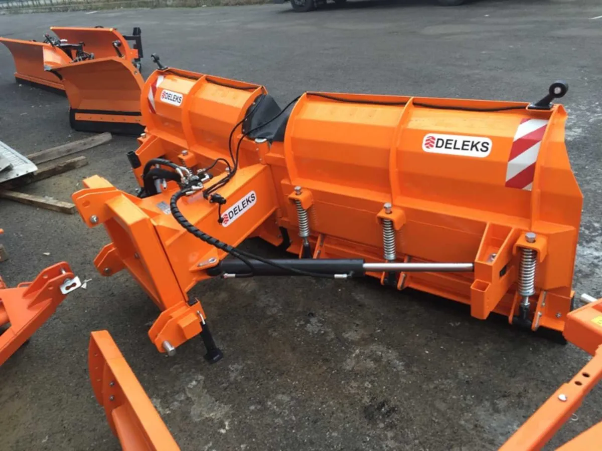 LNV-300 SNOWPLOUGH WITH 3 POINT LINKAGE CAT.2-3 - Image 3