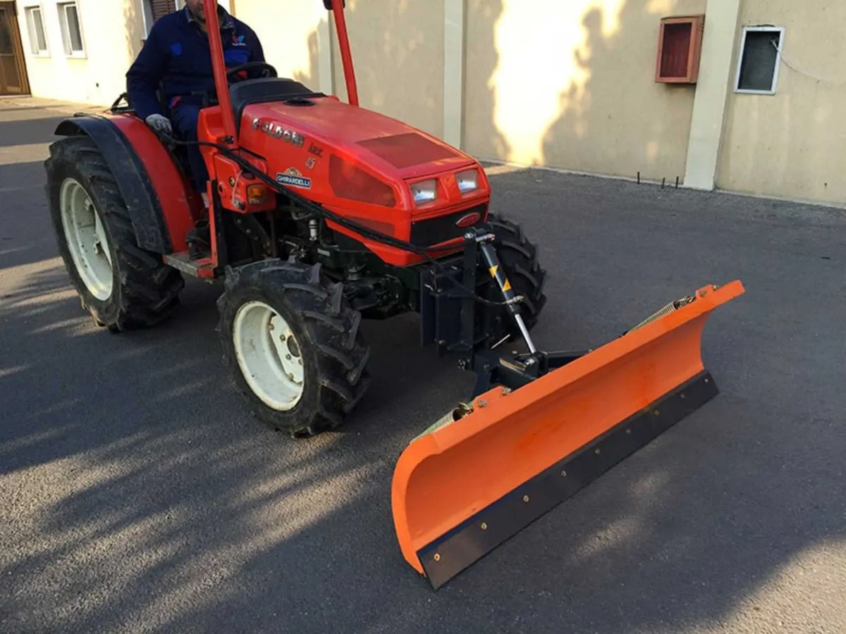 LNS170 Frontal Snow plough For Compact Tractors - Image 3