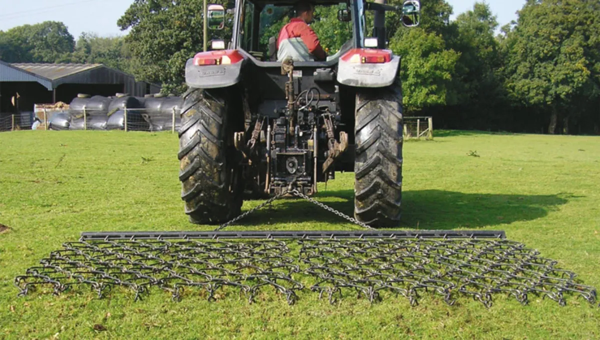 Hackett trailed chain harrows - Image 2