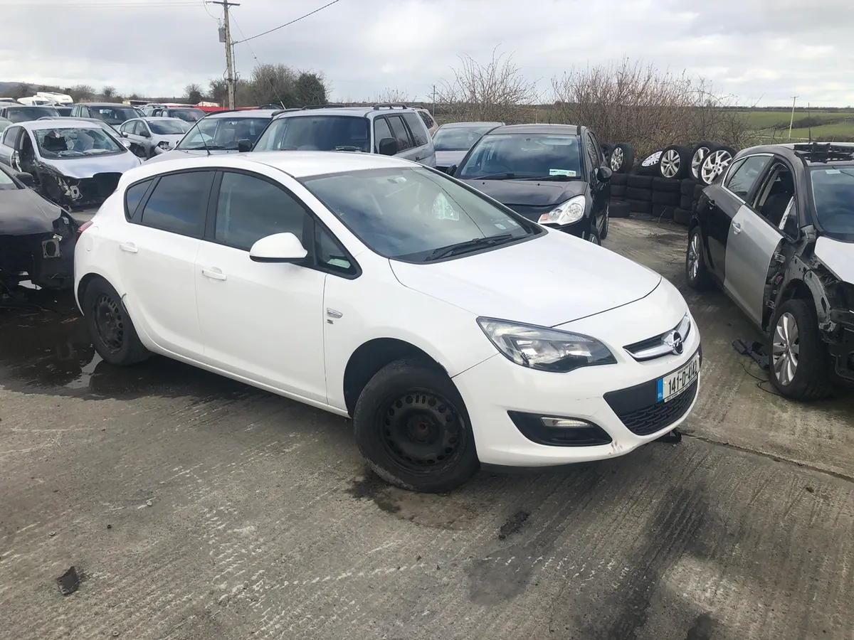 14 opel Astra 1.7 diesel cdti for parts