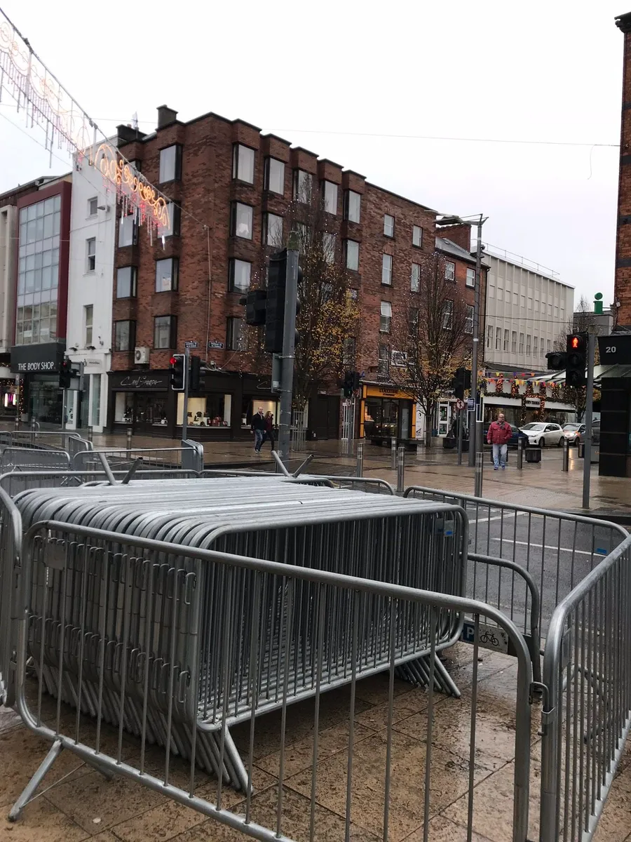 Crowd Control Barriers for Hire - Image 2