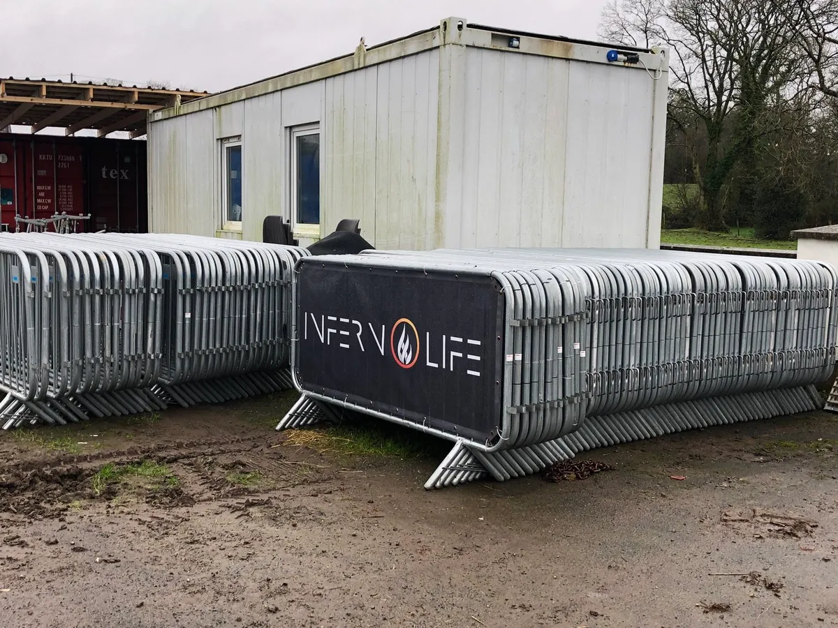 Crowd Control Barriers for Hire - Image 3