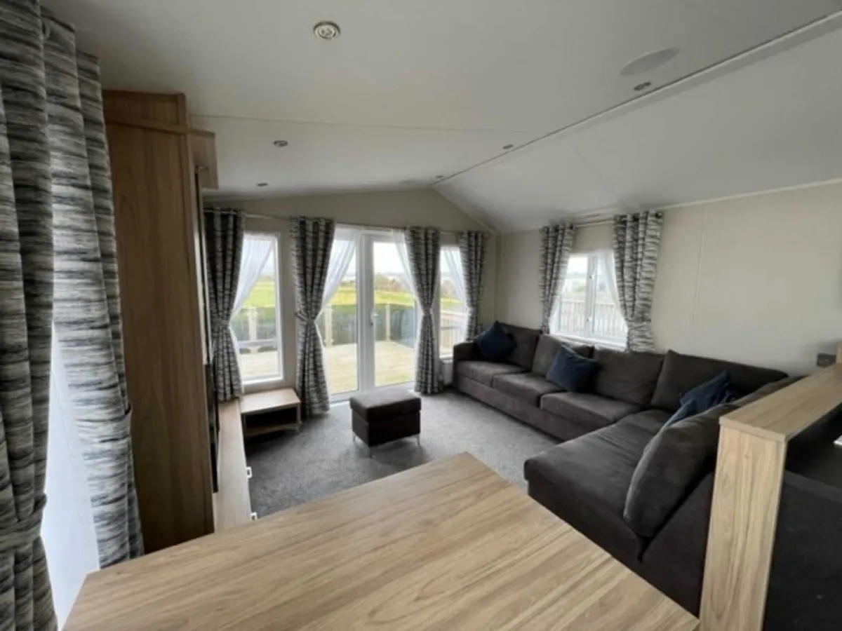 WILLERBY LINEAR RESIDENTIAL SPEC - Image 2