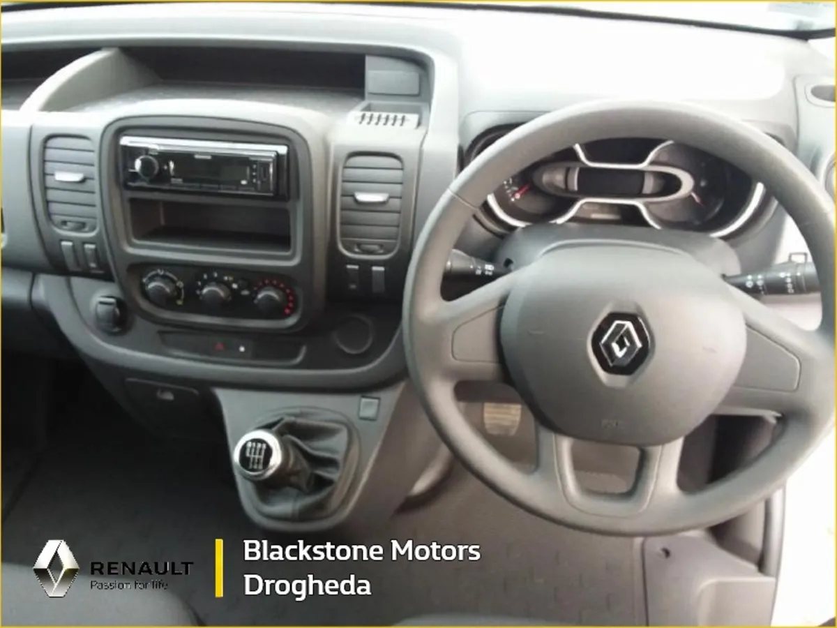 Renault Trafic Ll30 Energy DCI 120 BUS - Image 2
