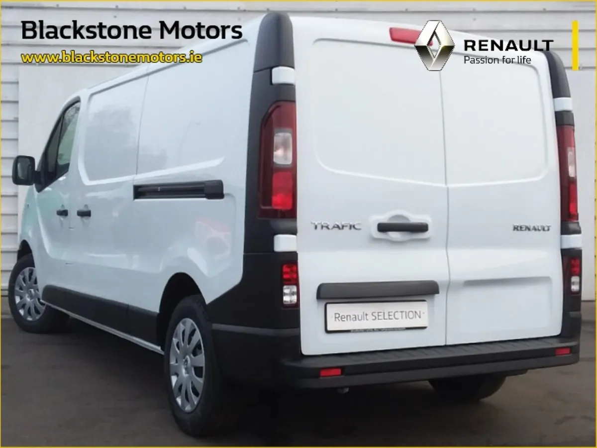Renault Trafic Ll30 Energy DCI 120 BUS - Image 3