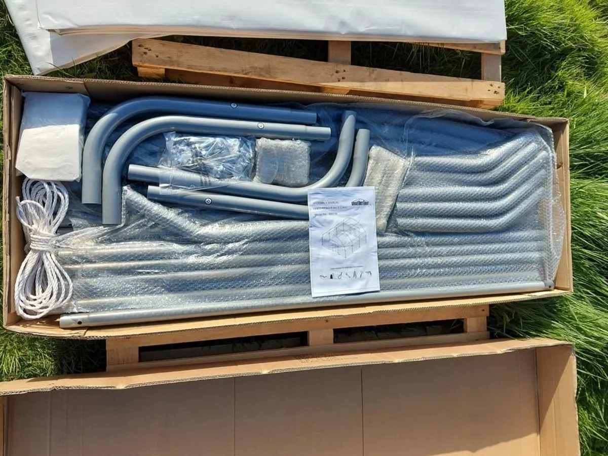 Heavy Duty Small Livestock Field Shelter 305gsm - Image 4