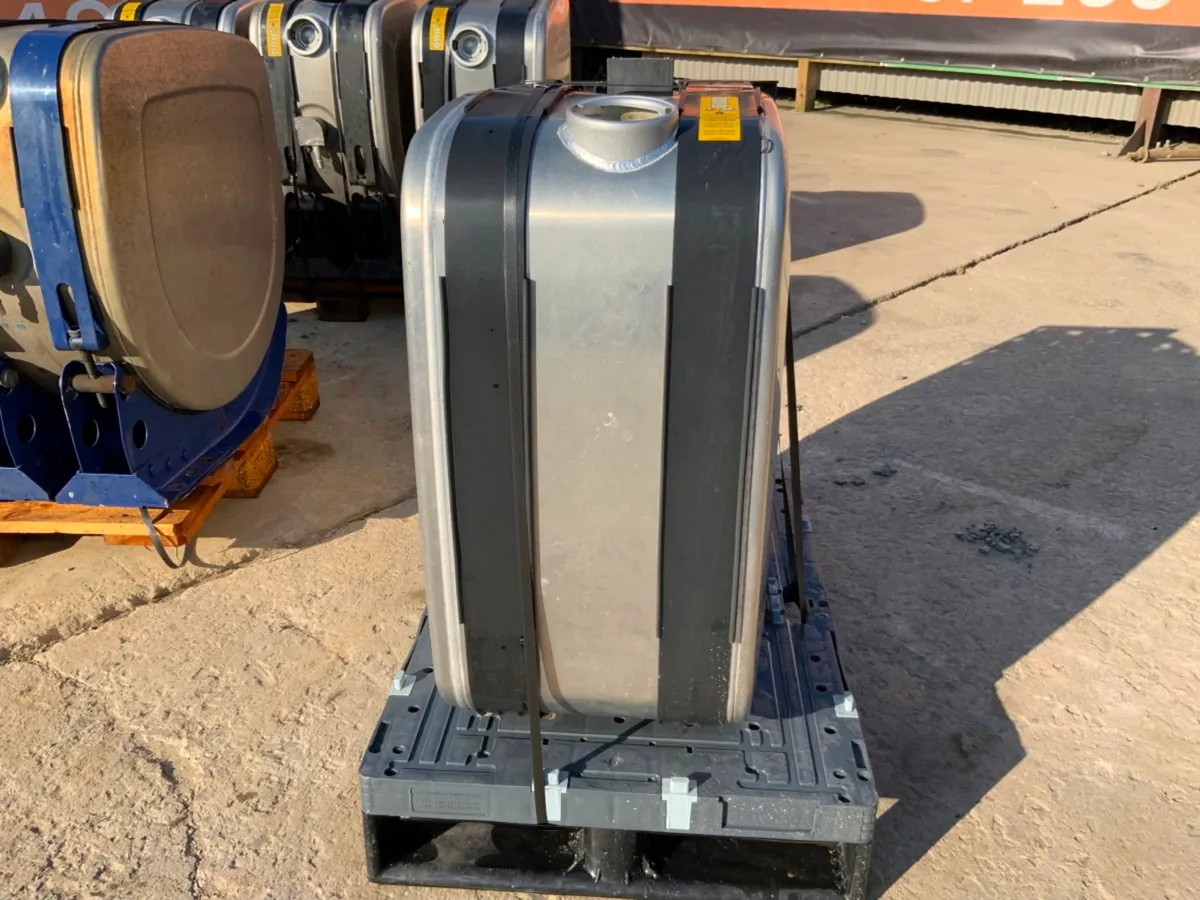 Volvo FH 150lt Diesel Tank Assembly. - Image 3