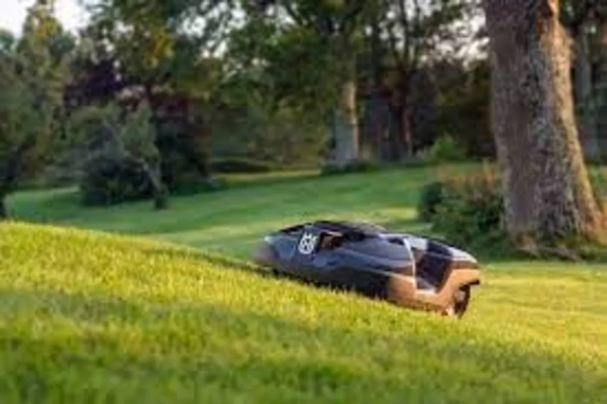 Robotic Lawnmower (Automower) - Image 1