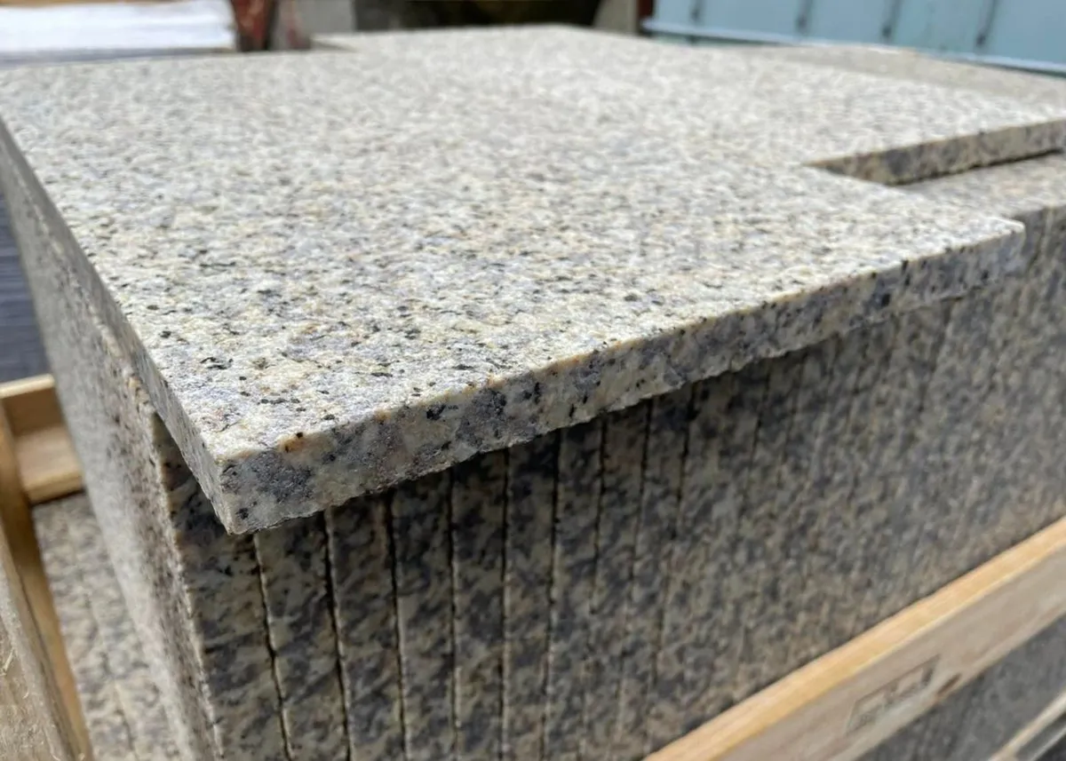 Granite Paving Brown - Image 1