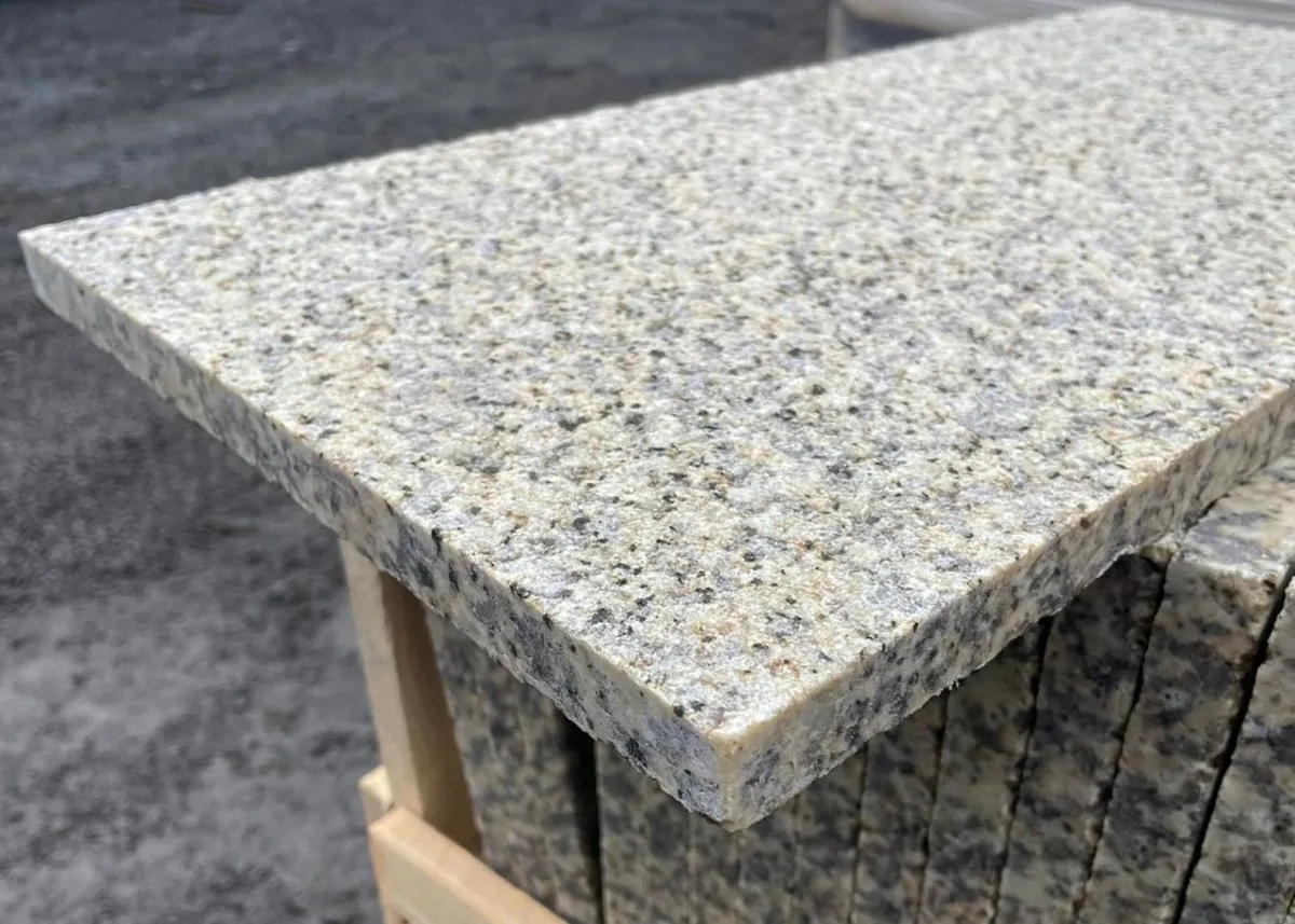 Granite Paving Brown - Image 3