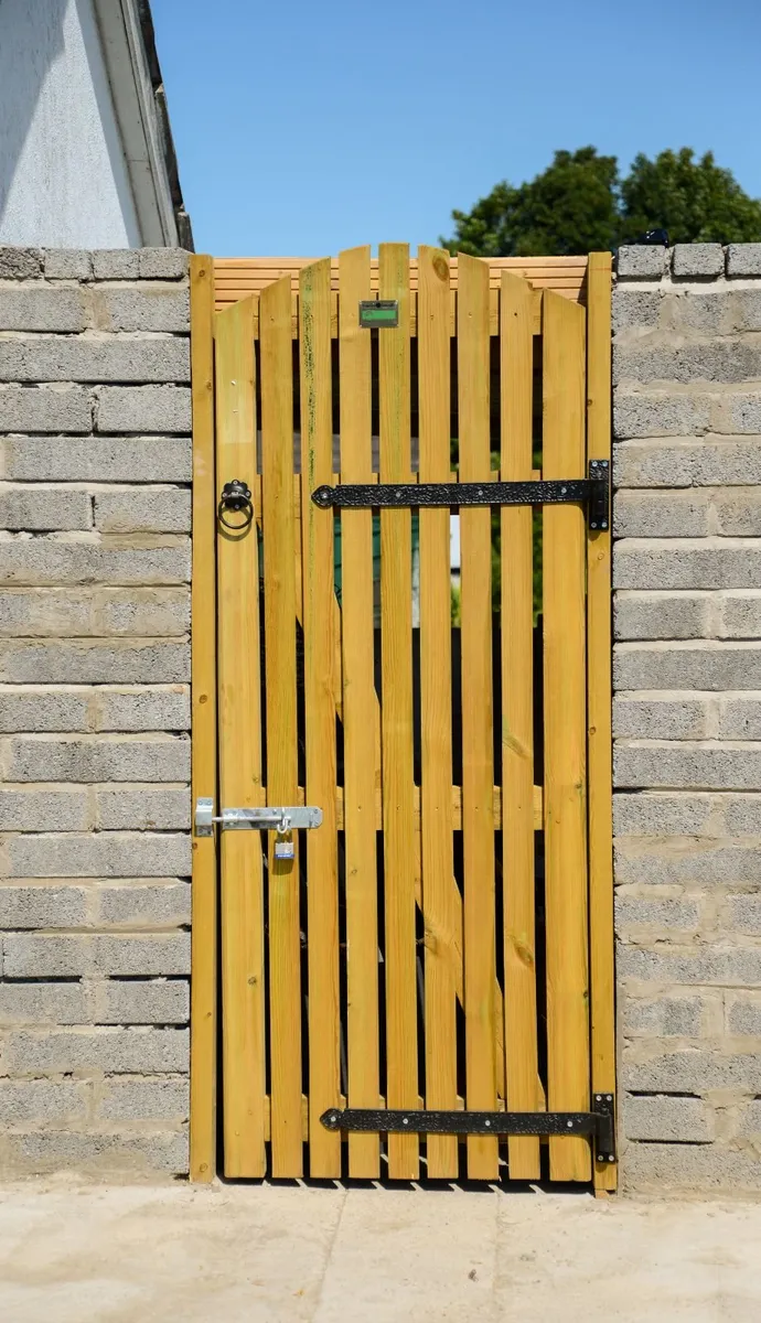 Gates - Image 3
