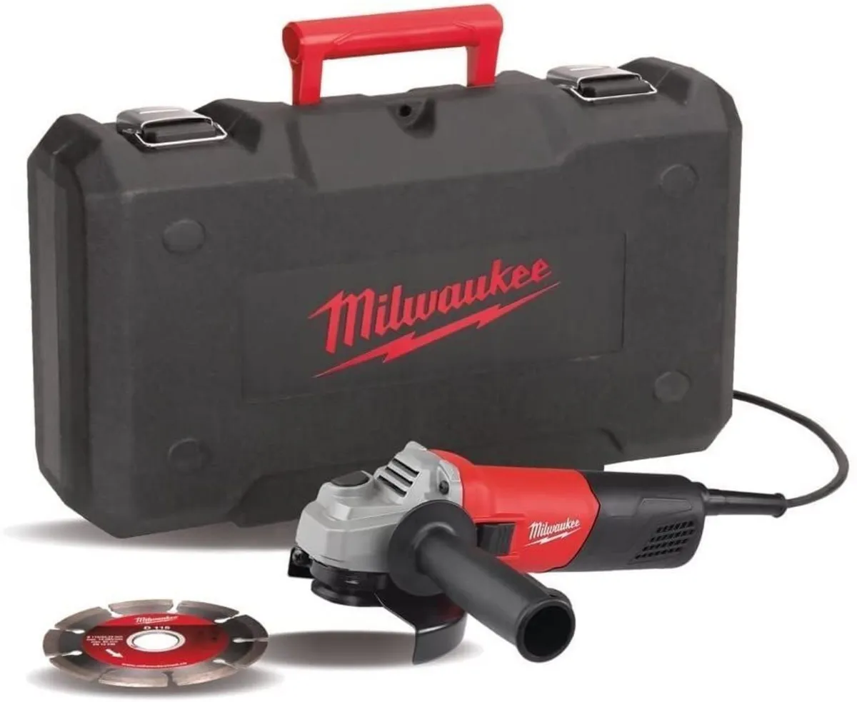 Milwaukee 4 1/2" Grinder & Diamond disc - Image 1