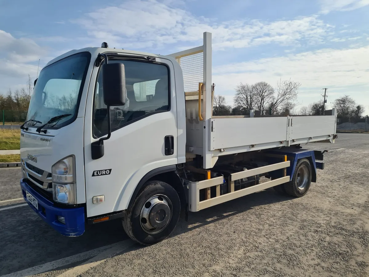 Isuzu N75 Tipper - Image 3