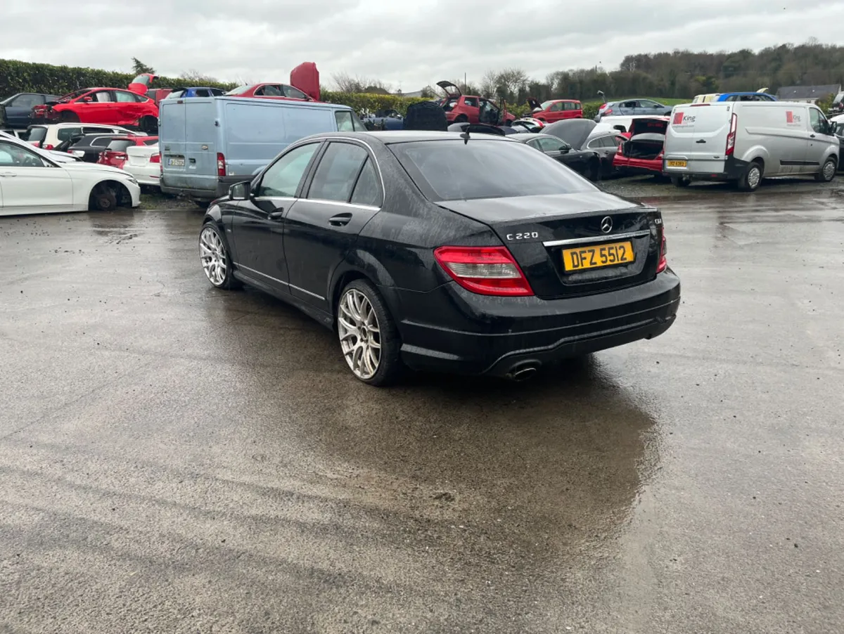 2011 Mercedes C220 CDI manual - Image 4