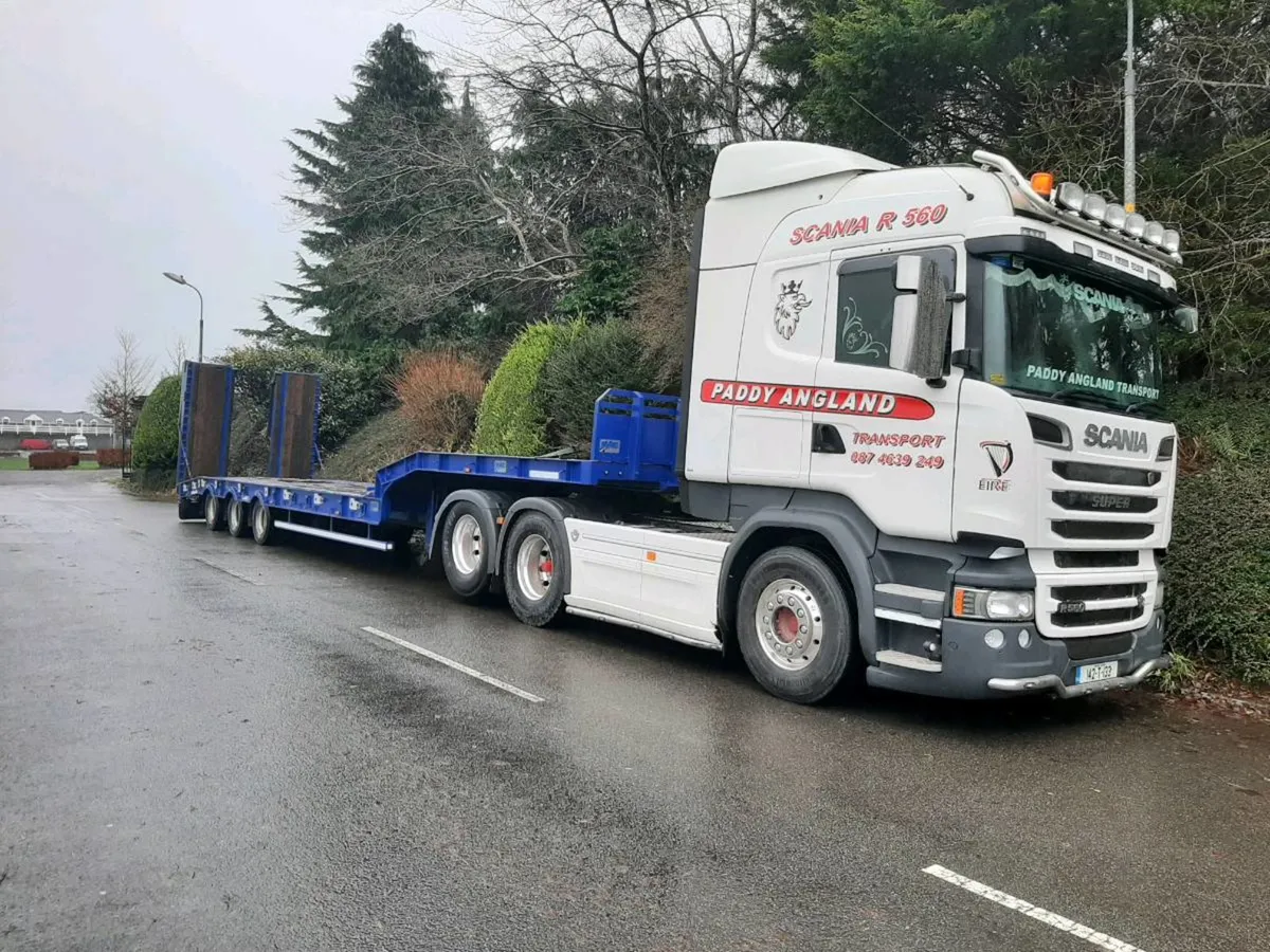 Low Loader Hire/Transport North South East West