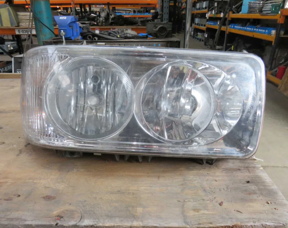 Used DAF XF CF Front Left Headlight LH/NS 1832400