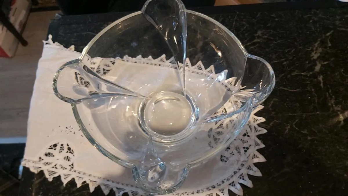 Exceptional LIBERA Bohemian crystal bowl - Image 2