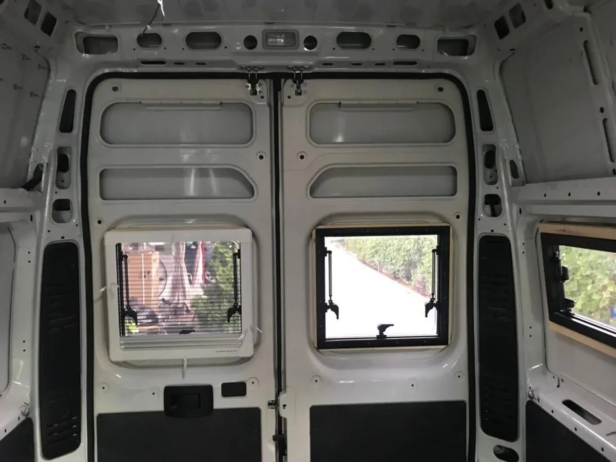 Windows for Camper Vans / Motorhomes / Boats - Image 4