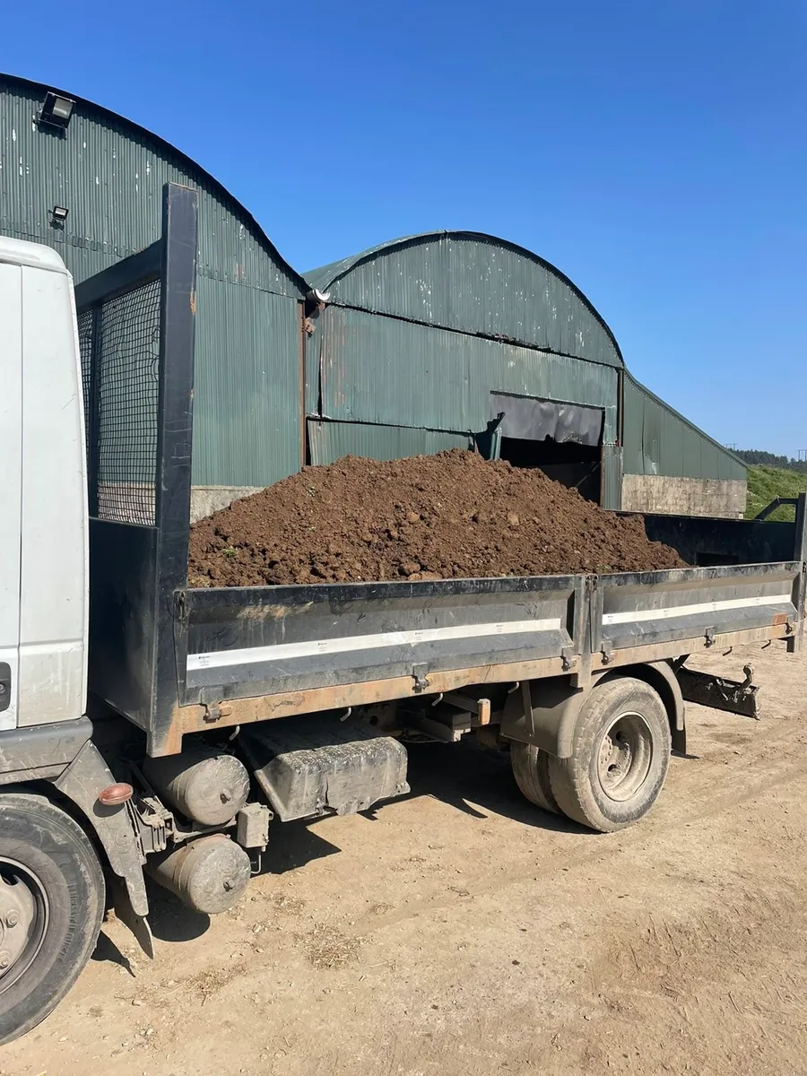 For sale top quality top soil no stones no sods