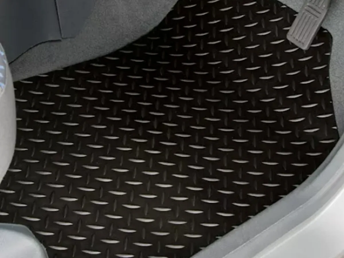 ONLY €49 Landcruiser Direct Fit Front Rubber Mats - Image 4