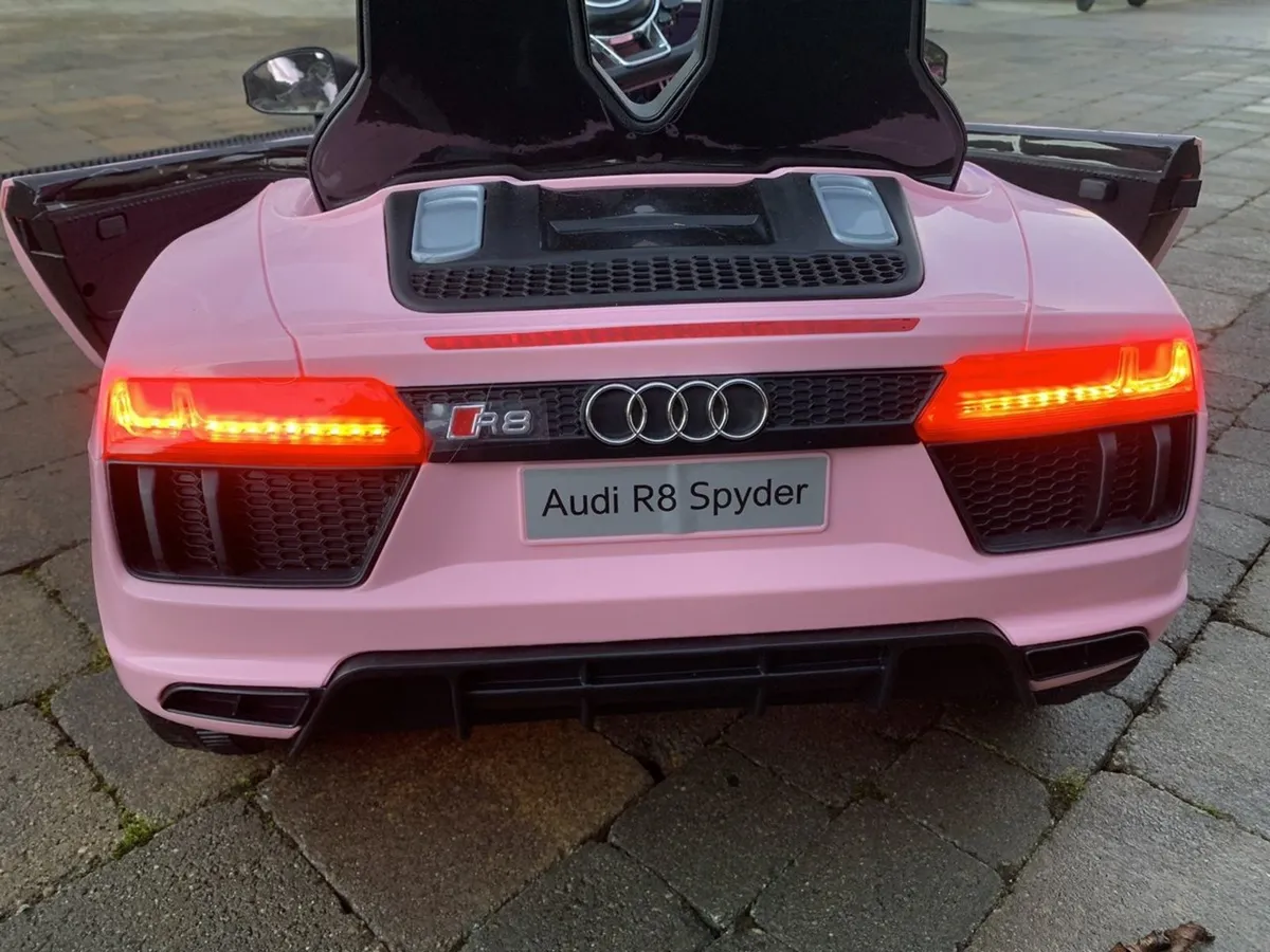 Licensed Audi R8 Spyder 12V Electric Ride On Car (Pink) - Image 3