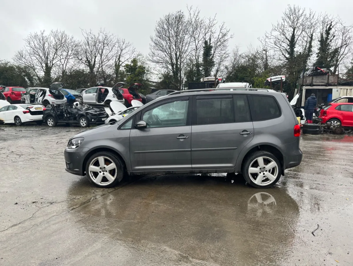 2012 VW Touran 1.6 TDI - Image 2