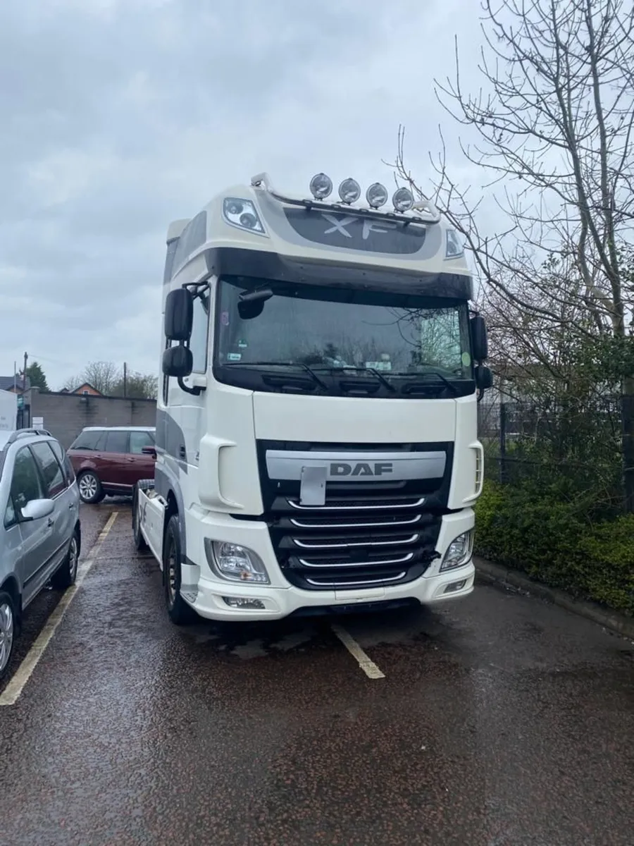 Left Hand Drive  2014 DAF XF - Image 2