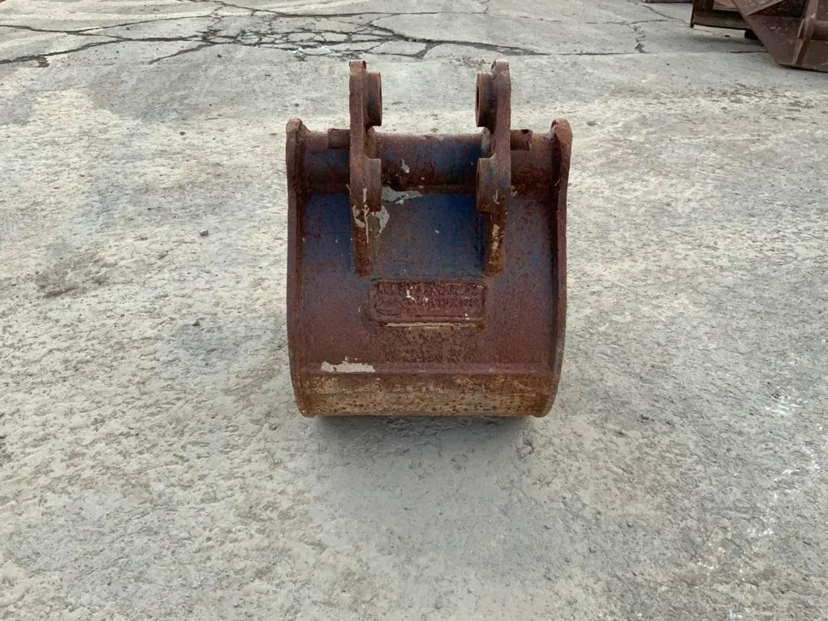 12" MINI DIGGER BUCKET....25mm PINS .....100H - Image 4