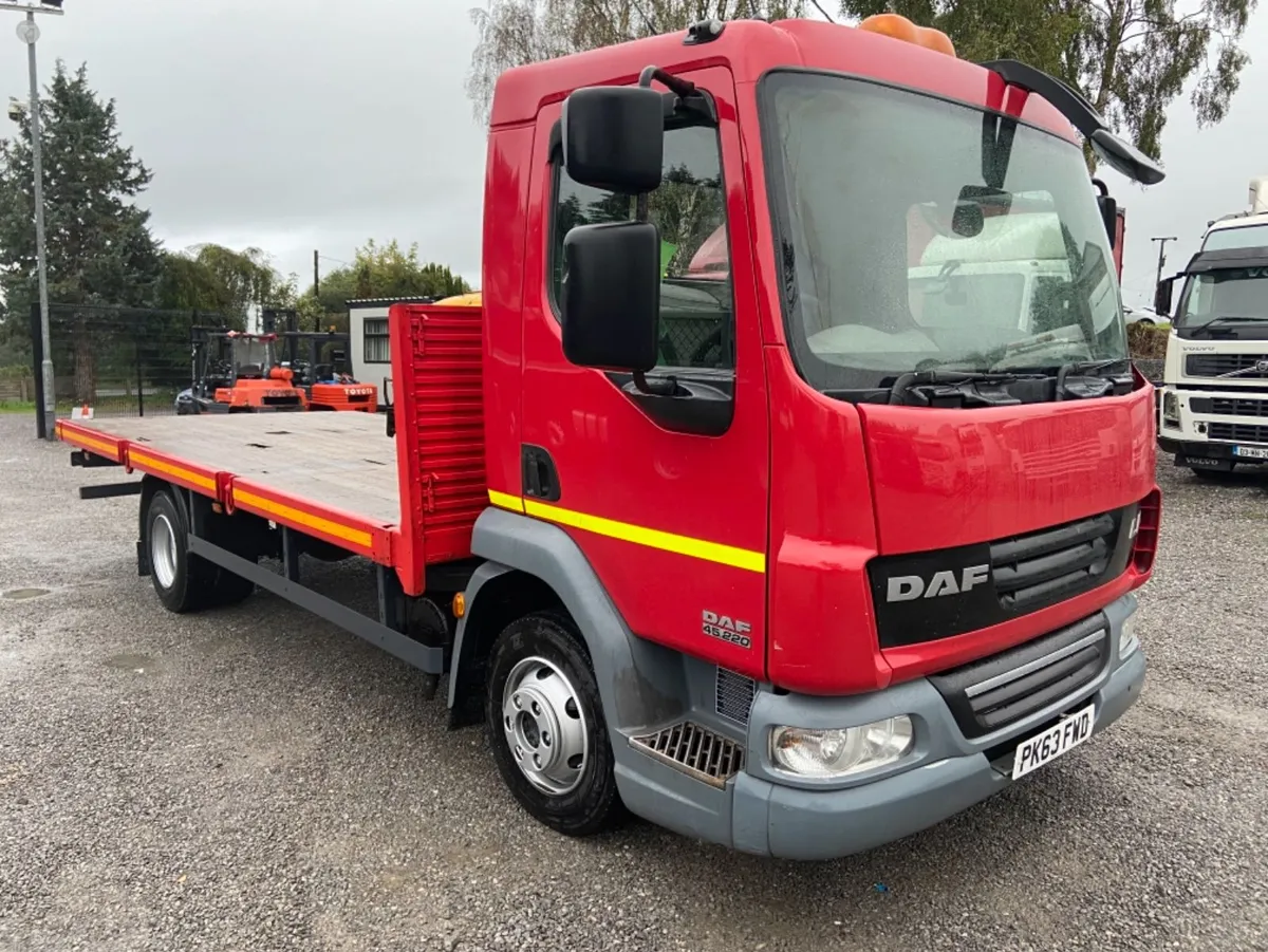 2013 DAF LF 45-220 18ft Flatbed - Image 2