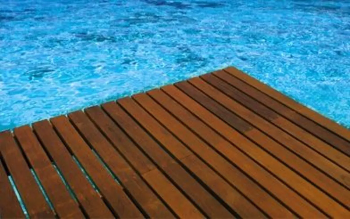 ANTISLIP WOOD PAINT - Deckings , Pontons, Walkways - Image 3