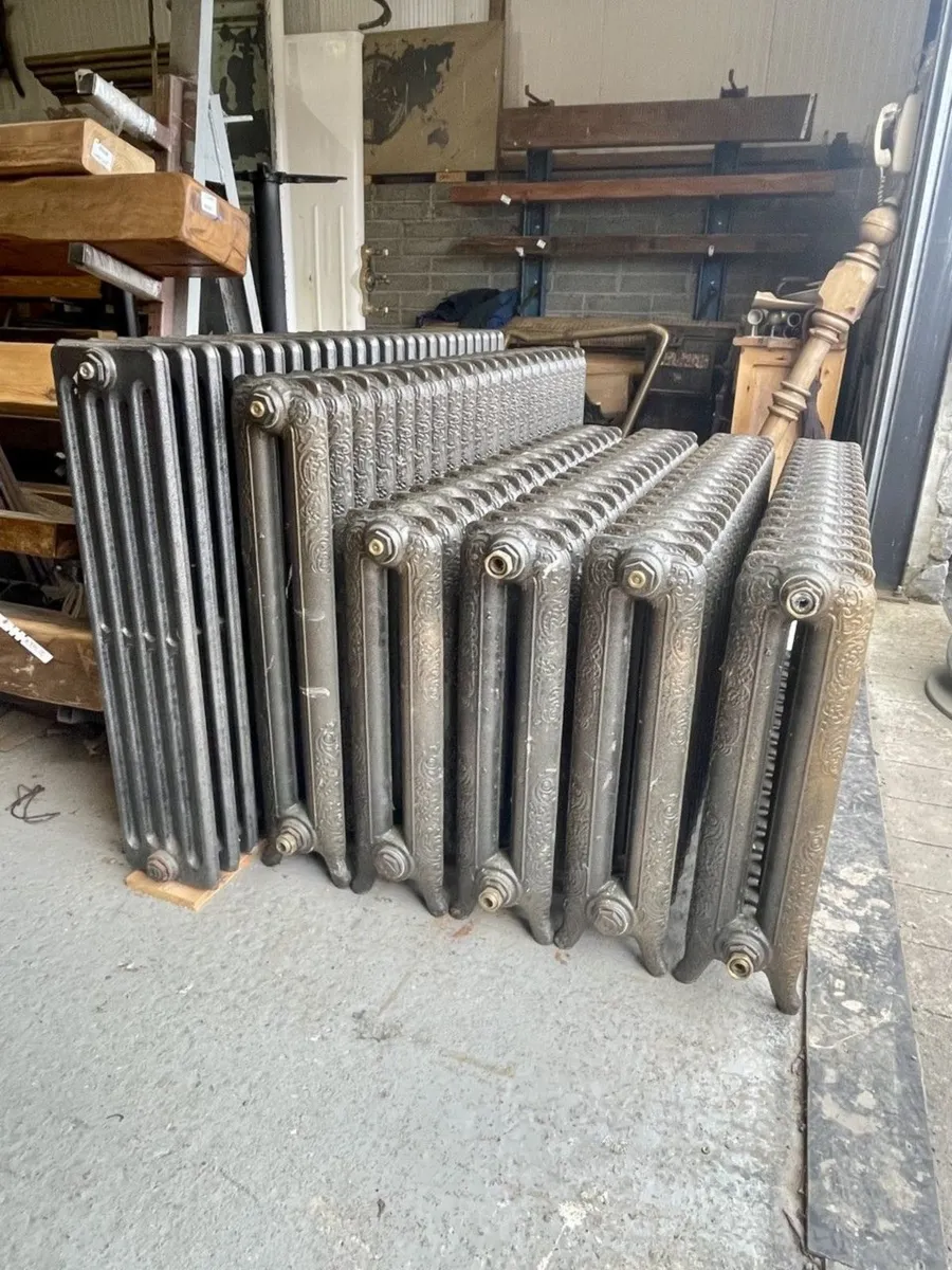 Large Cast Iron Radiator - Image 2