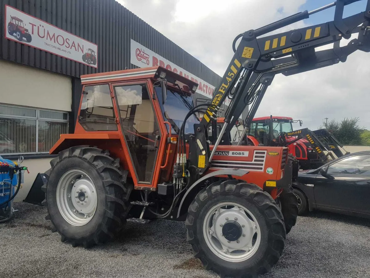 NEW TUMOSAN TRACTORS - Image 4