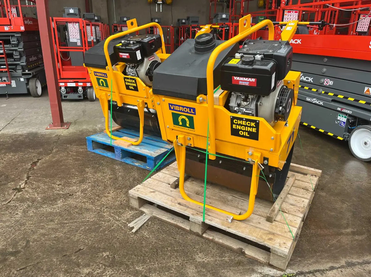 New Vibroll 71 pedestrian rollers in stock - Image 4