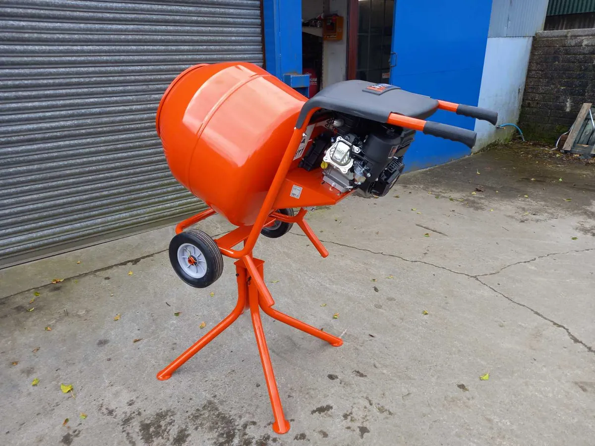 New victor petrol mixer - Image 1