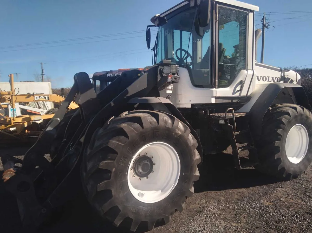 Volvo L60F loading shovel