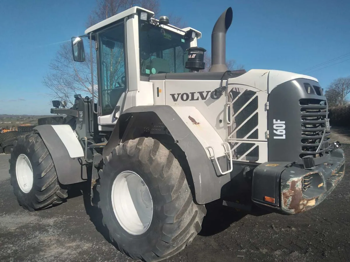 Volvo L60F loading shovel - Image 3