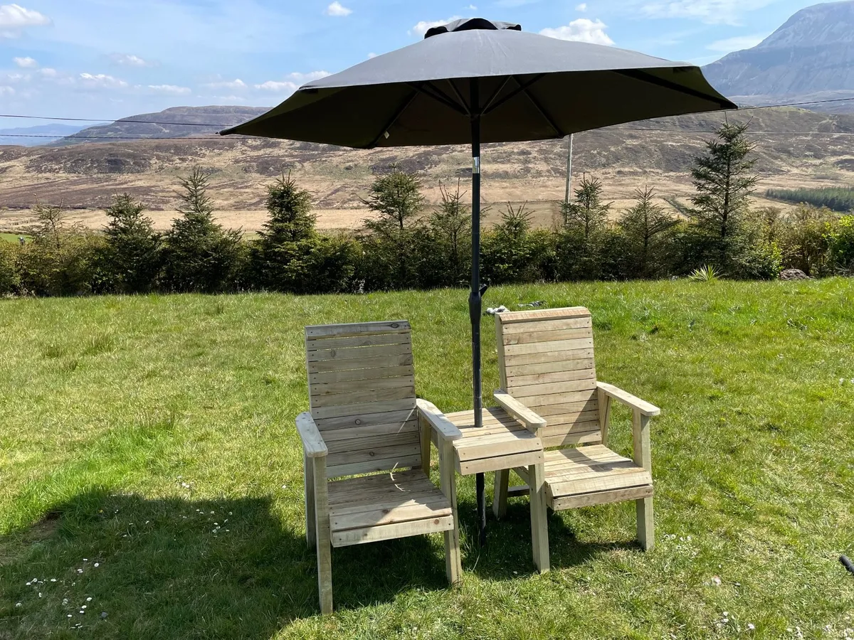 Table and Chairs set, picnic tables, Garden Arch - Image 3