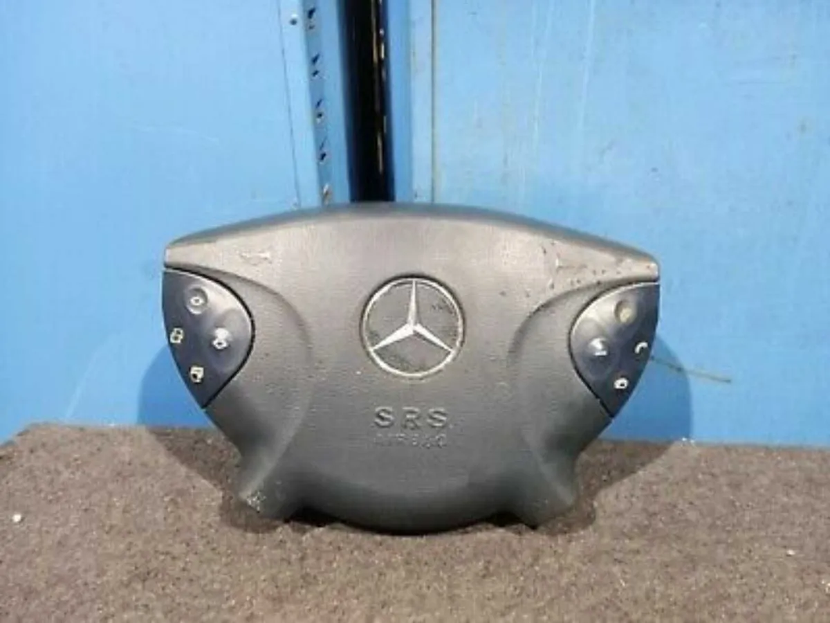Mercedes W211 E Class Steering Wheel Centre