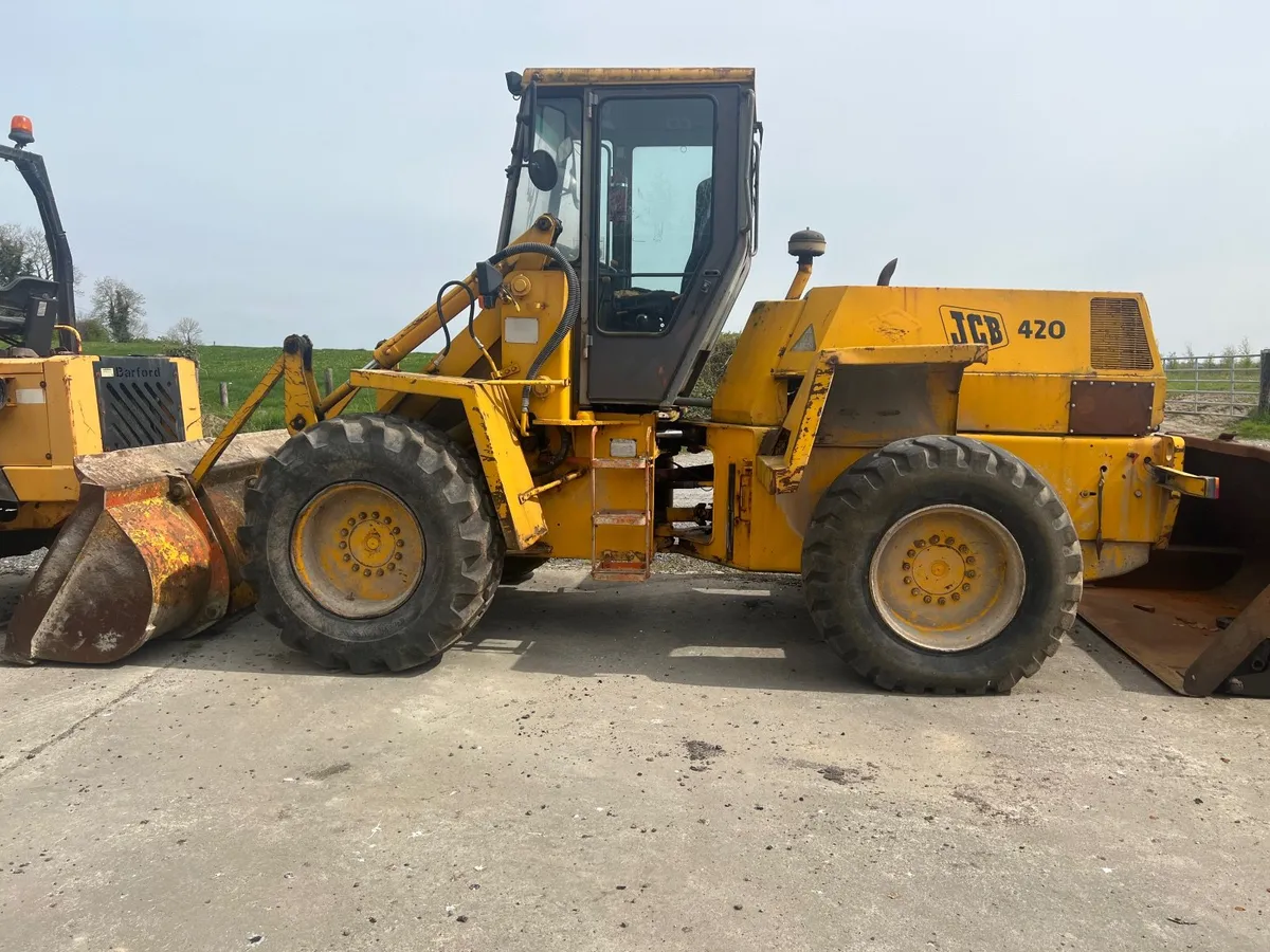 Jcb 420 loader Sale agreed - Image 2