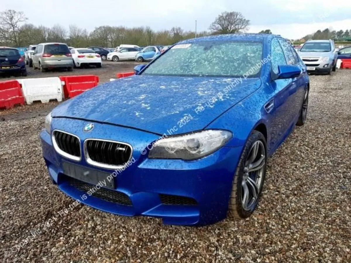 2013 BMW F10 M5 LCI BREAKING PARTS ONLY