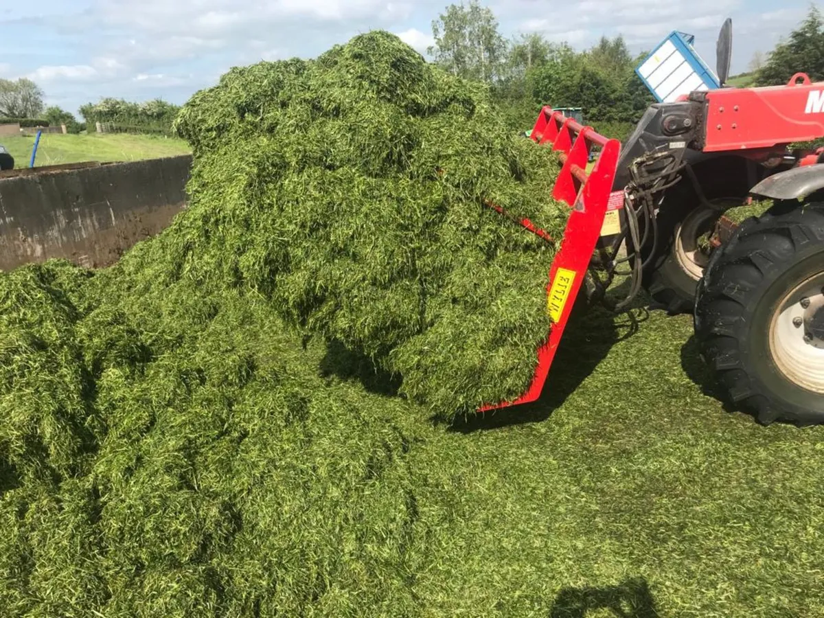 Buckrake silage fork grass fork buck rake wylie