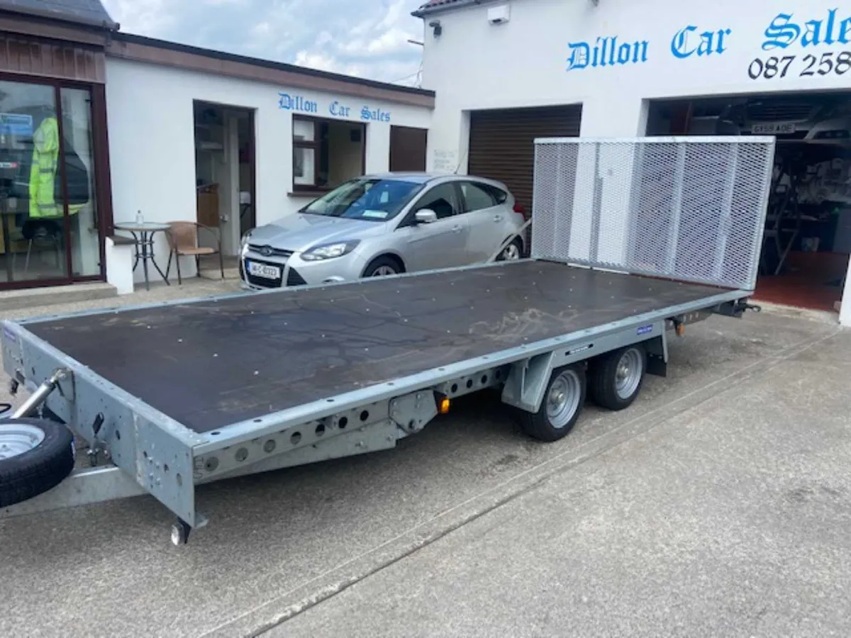 Woodford Flat bed  with hinged rear loading ramp