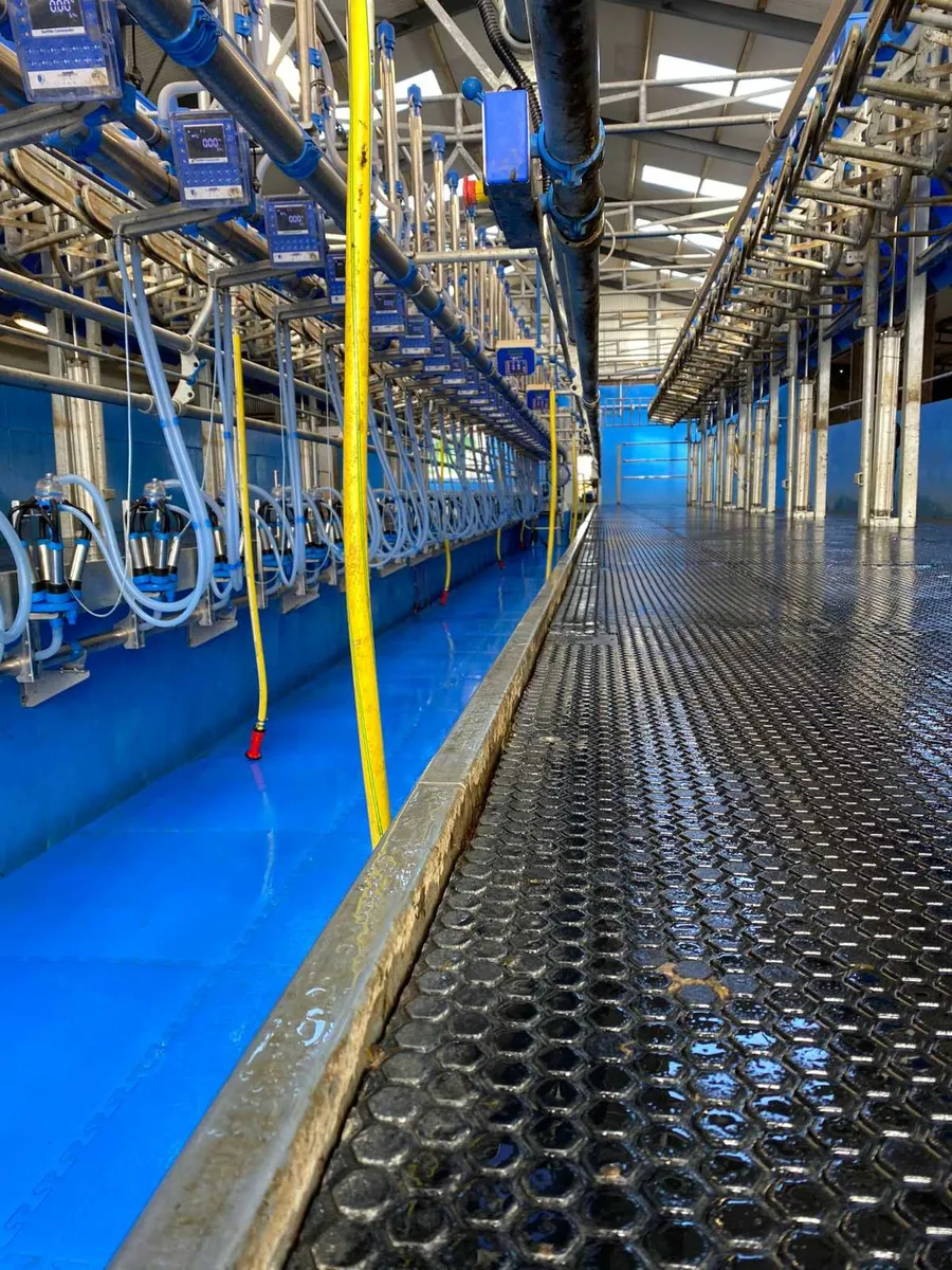 EASYFIX Parlour Matting Solutions - Image 1