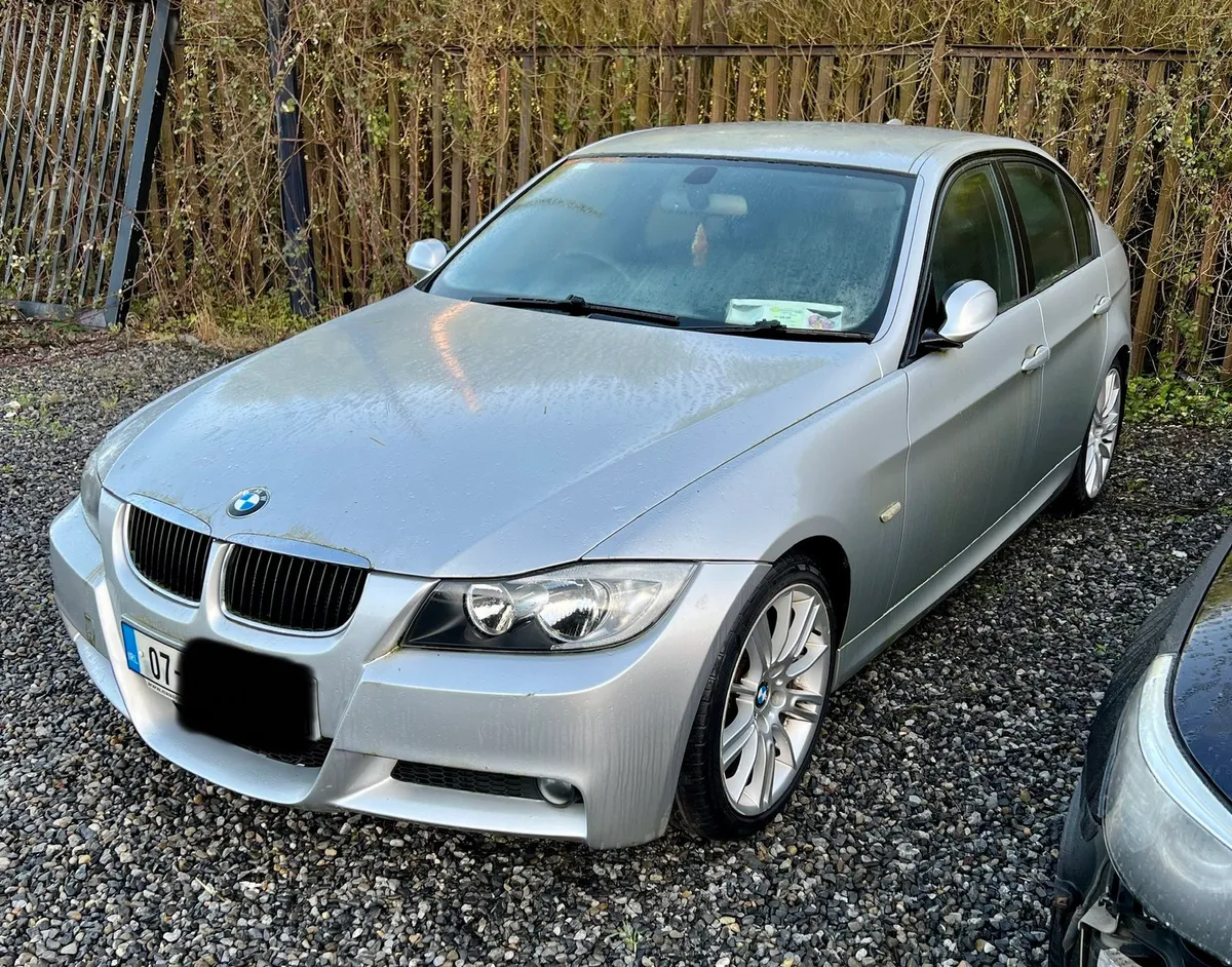 Breaking bmw e90 M sport 3 series